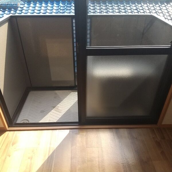 バルコニー・ベランダ (バルコニー)