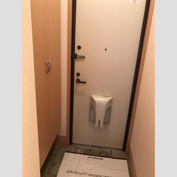 玄関 (玄関)