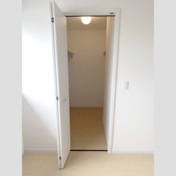 収納 (ウォークインクローゼット)