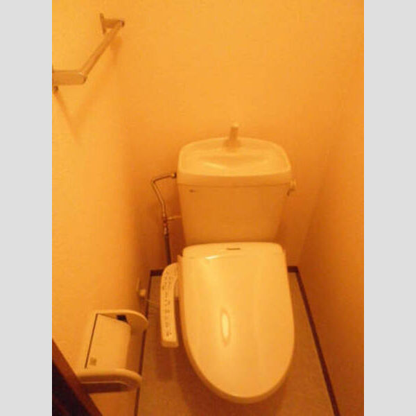 トイレ (103 温水洗浄暖房便座)