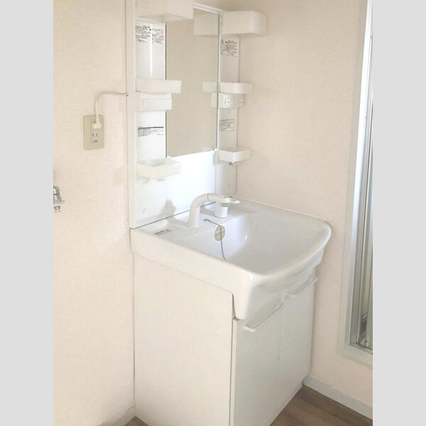 洗面所 (洗髪洗面化粧台)