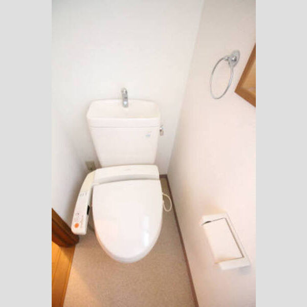 トイレ (D101 温水洗浄暖房便座)