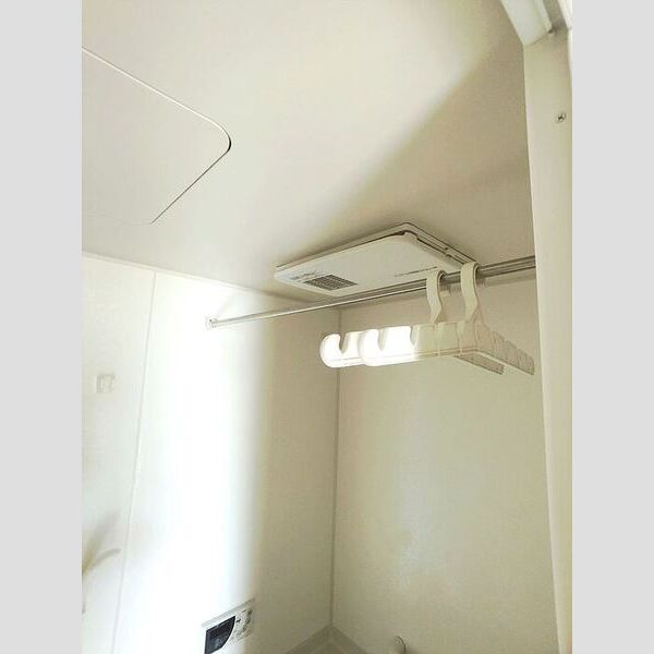 その他 (浴室内物干し)