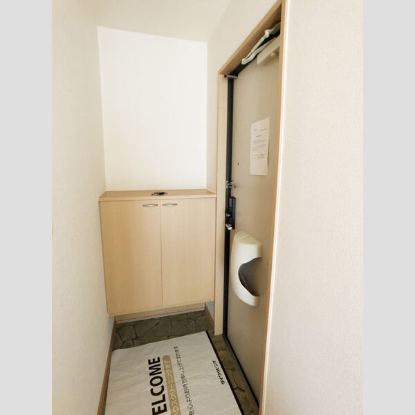 玄関 (玄関)
