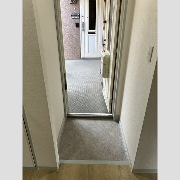 玄関 (玄関)