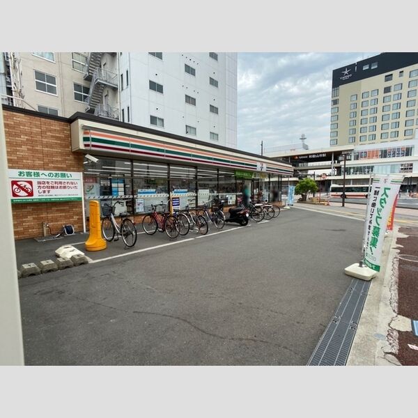 現地周辺 (セブンイレブン)
