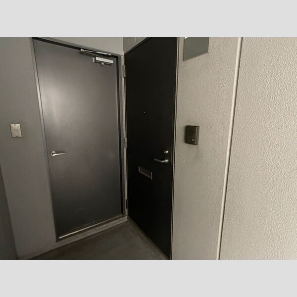 エントランス (エントランス)