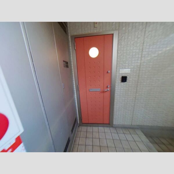 エントランス (エントランス)