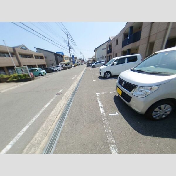 駐車場 (駐車場)