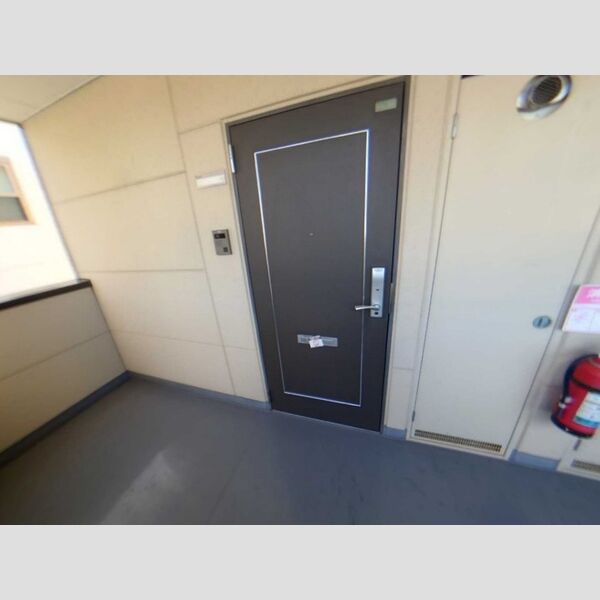 エントランス (エントランス)