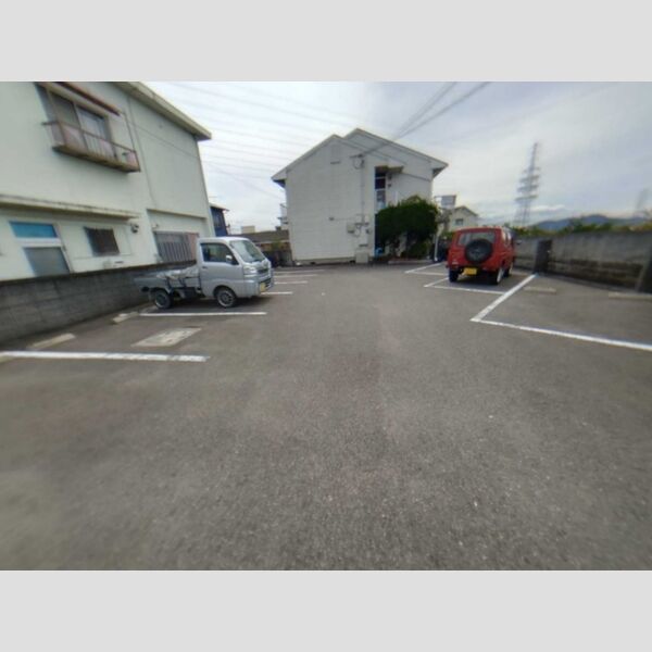 駐車場 (駐車場)