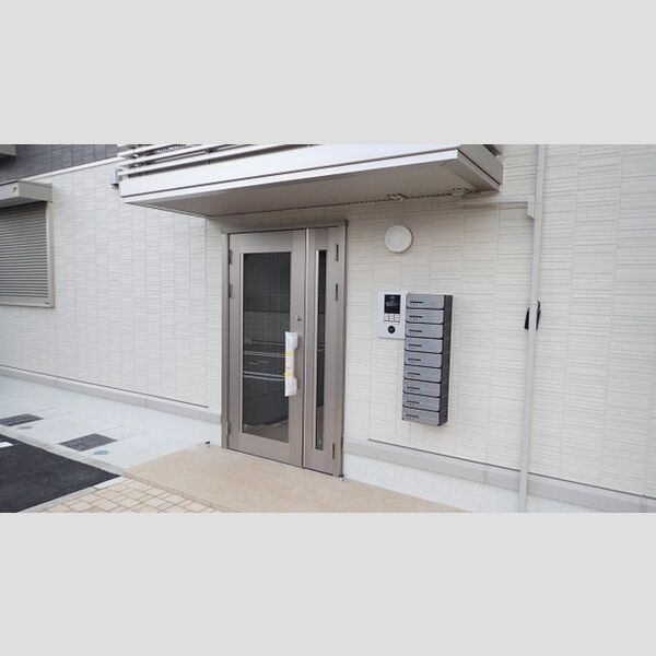 エントランス (エントランス)