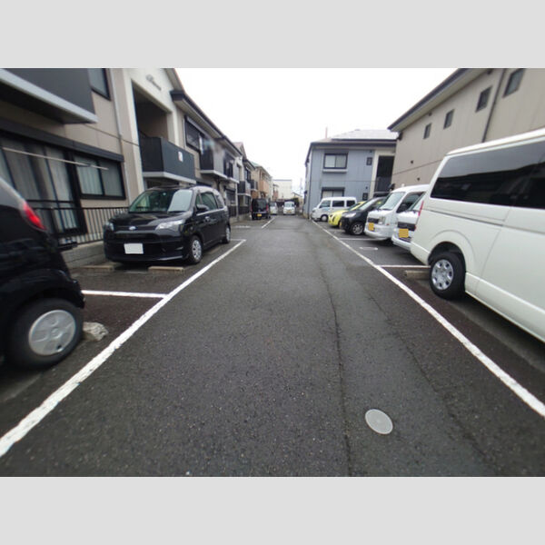 駐車場 (駐車場)