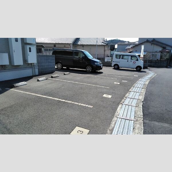 駐車場 (駐車場)