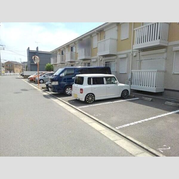 駐車場 (駐車場)