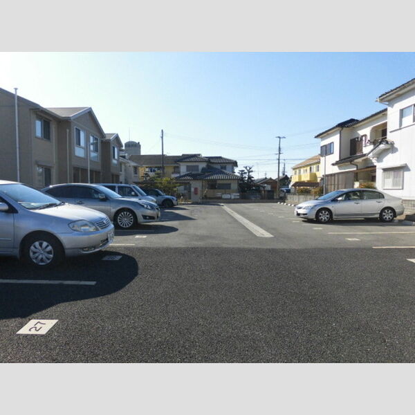 駐車場 (駐車場)