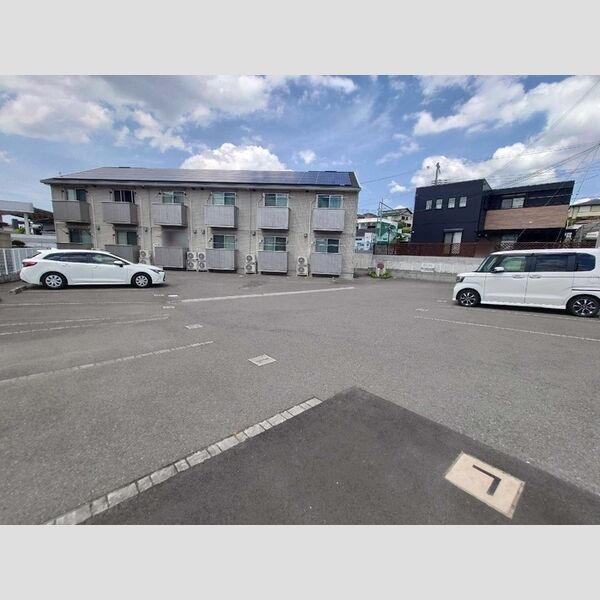 駐車場 (駐車場)