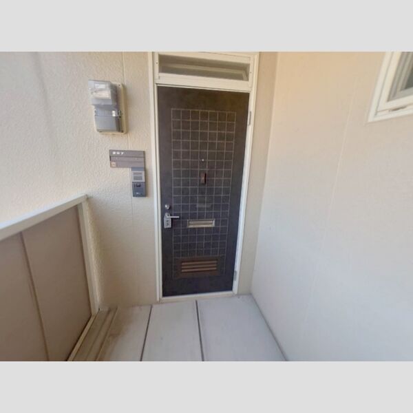 エントランス (エントランス)