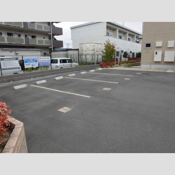 駐車場 (駐車場)