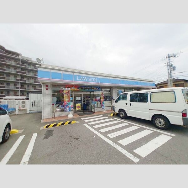 現地周辺 (ローソン)