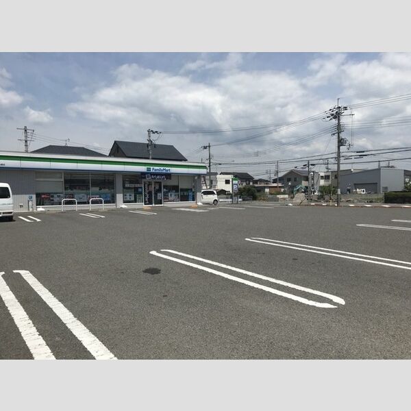 現地周辺 (ファミリーマート和歌山南出島店(740m))