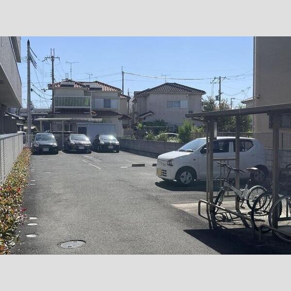 駐車場 (駐車場)