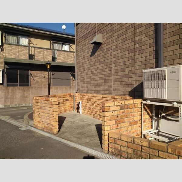 現地周辺 (ゴミ置き場)