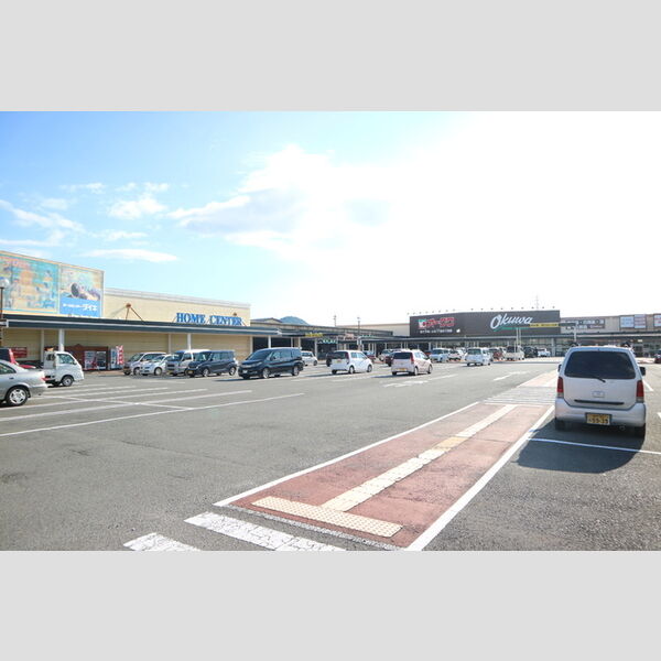 現地周辺 (オーストリート紀の川店(複合商業施設))