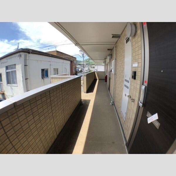 現地周辺 (ロビー)