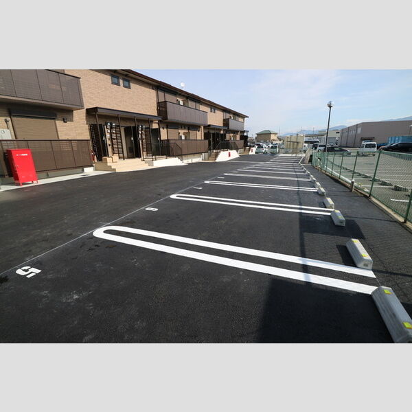 駐車場 (駐車場)