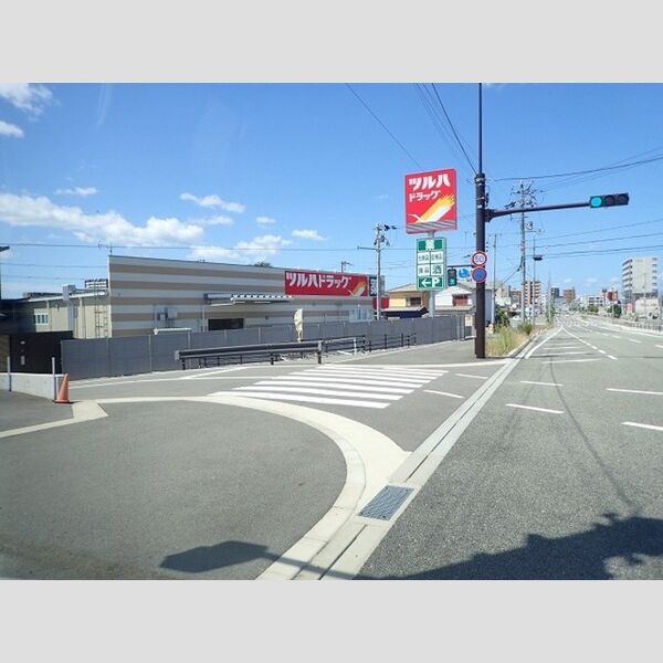現地周辺 (ツルハドラッグ出水店(1km))