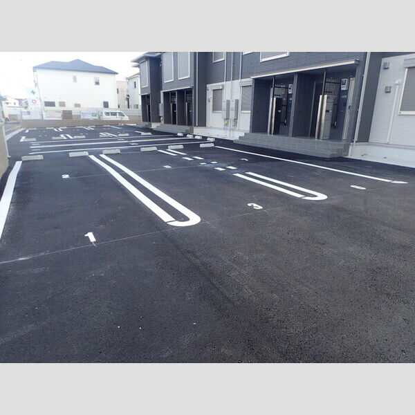 駐車場 (駐車場)
