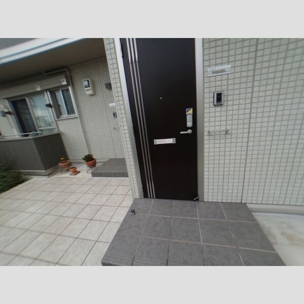 エントランス (エントランス)
