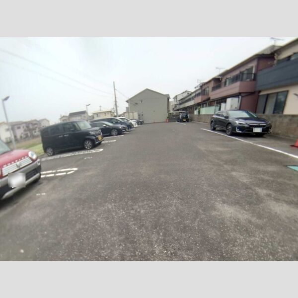 駐車場 (駐車場)