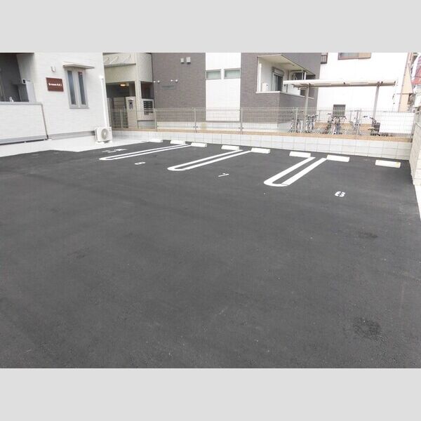 駐車場 (駐車場)