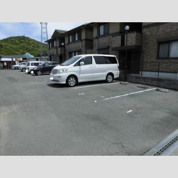 駐車場 (駐車場)