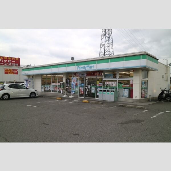 現地周辺 (ファミリーマート　和歌山インター西店(431m))