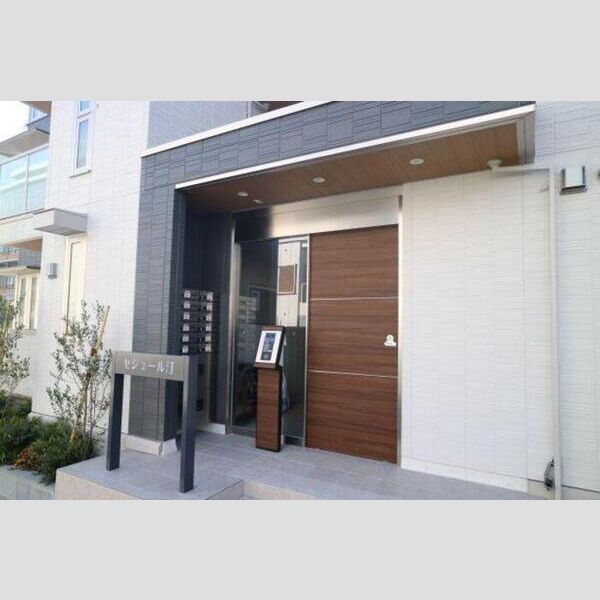 エントランス (エントランス)