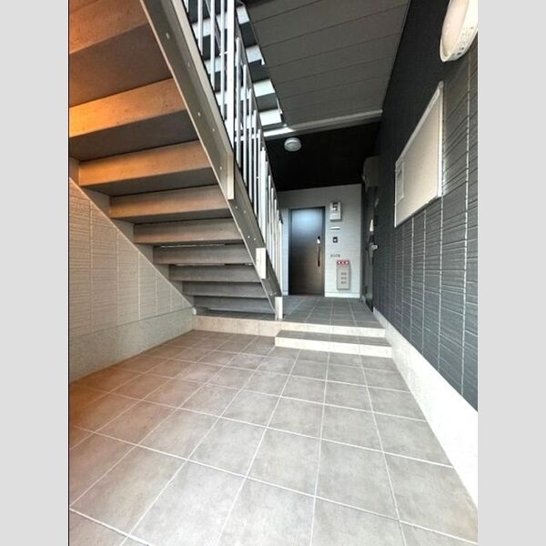 エントランス (2024年7月撮影)