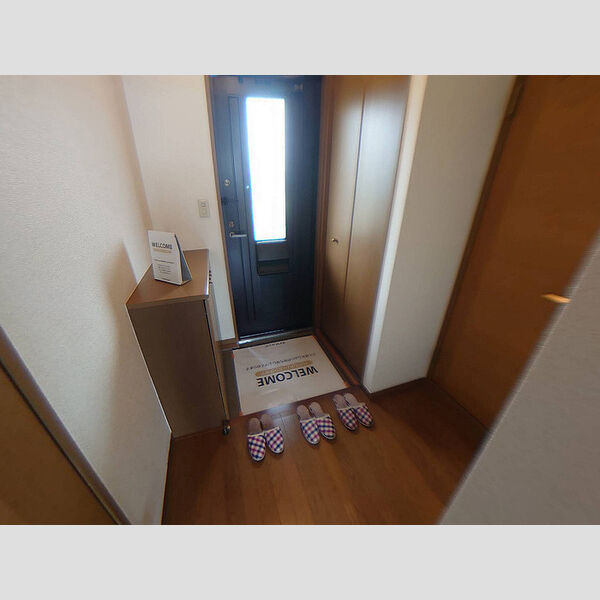 玄関 (玄関)