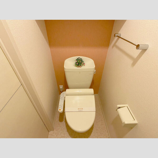 トイレ (温水洗浄便座)