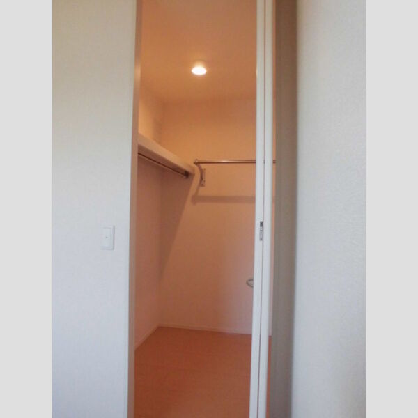 収納 (ウォークインクローゼット)