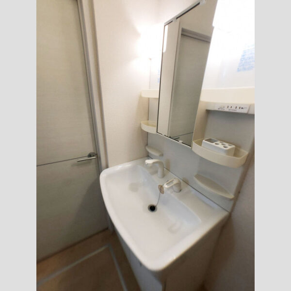 洗面所 (洗髪洗面化粧台)