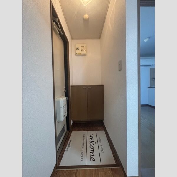 玄関 (玄関)