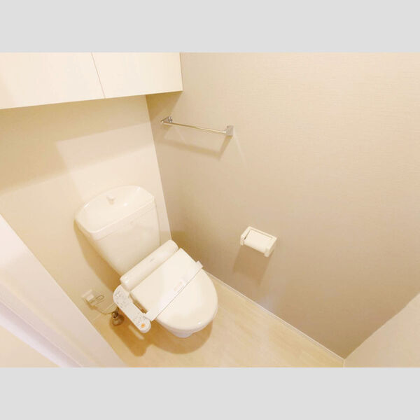 トイレ (温水洗浄便座)
