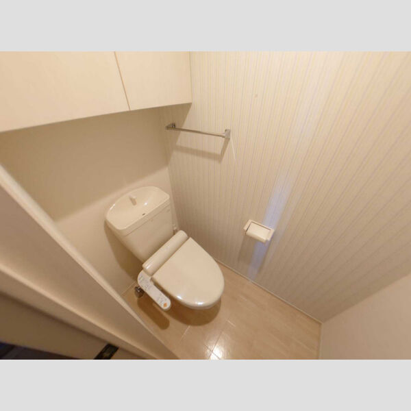 トイレ (温水洗浄便座)