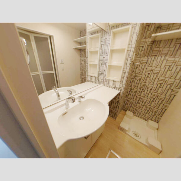 洗面所 (洗髪洗面化粧台)