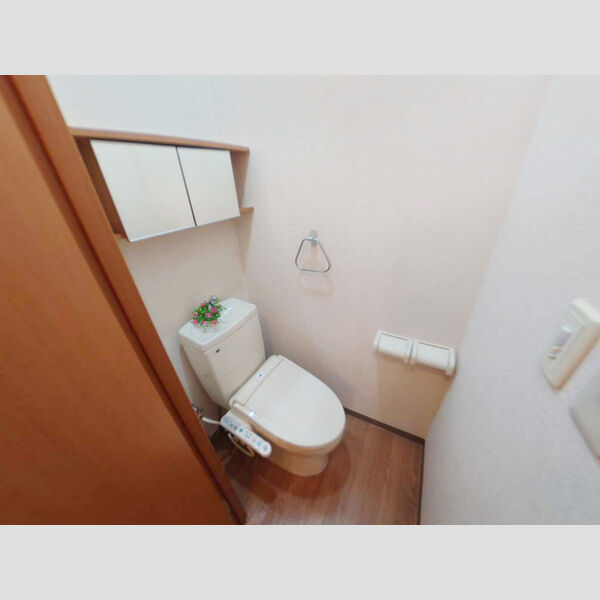 トイレ (温水洗浄便座)