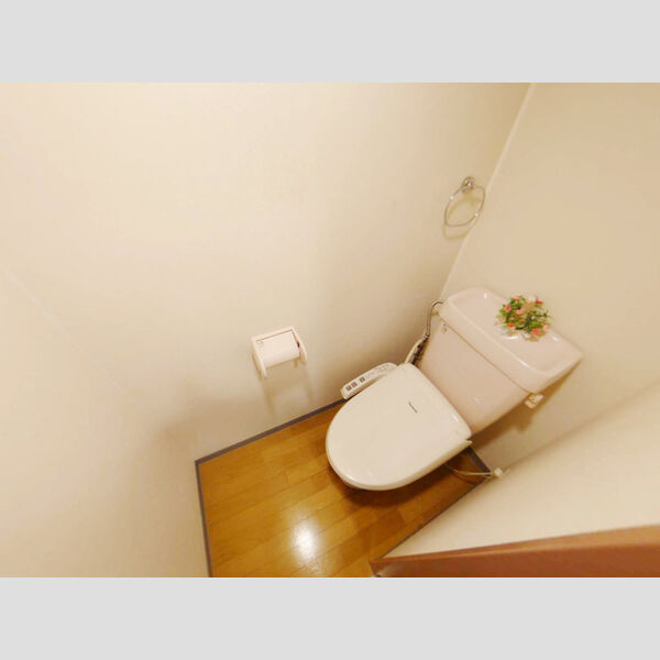 トイレ (温水洗浄便座)