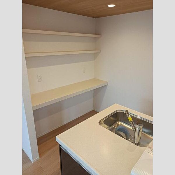 その他 (キッチン棚)